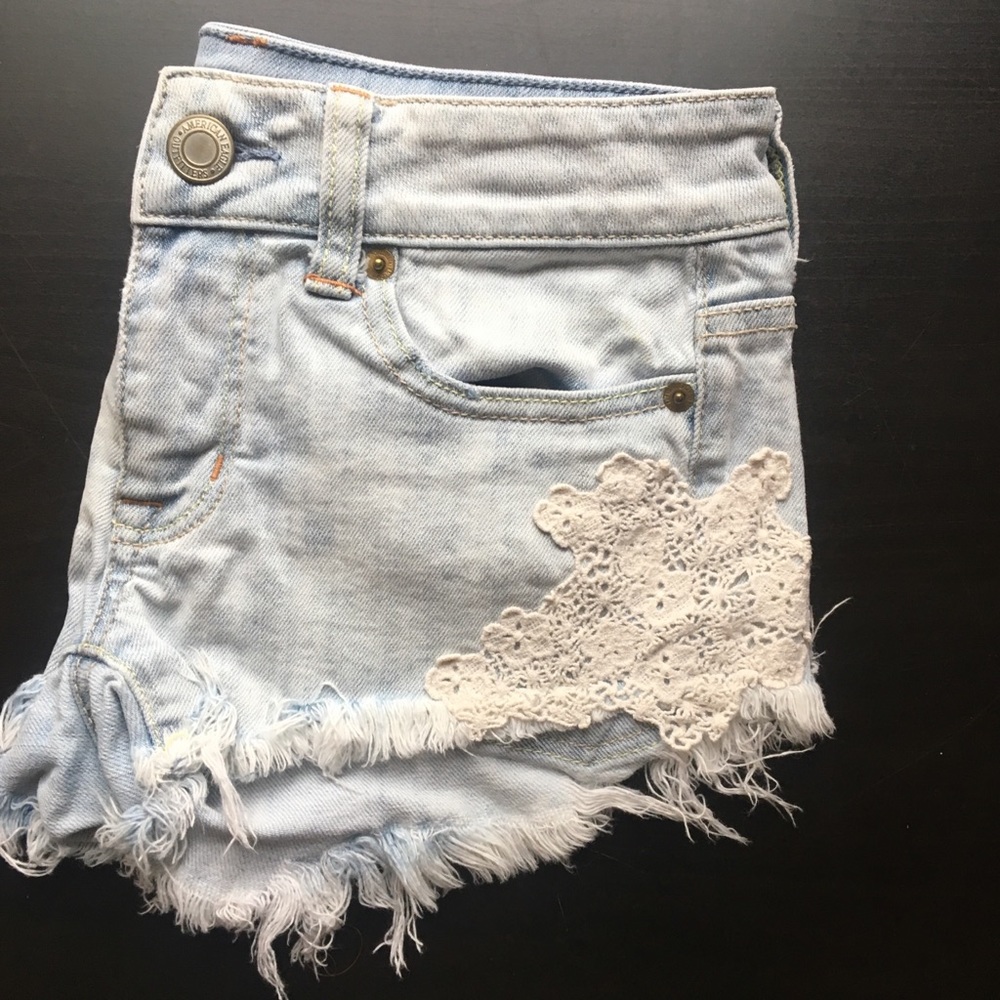 🌼American Eagle denim shorts! - Picture 3 of 4